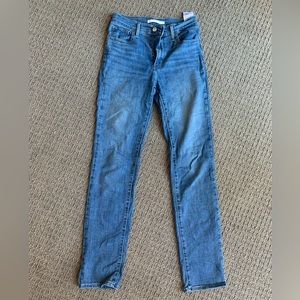 Levi’s jeans size 26